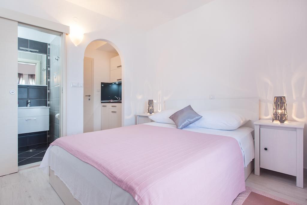 Apartments Orka โพรไมนา ห้อง รูปภาพ